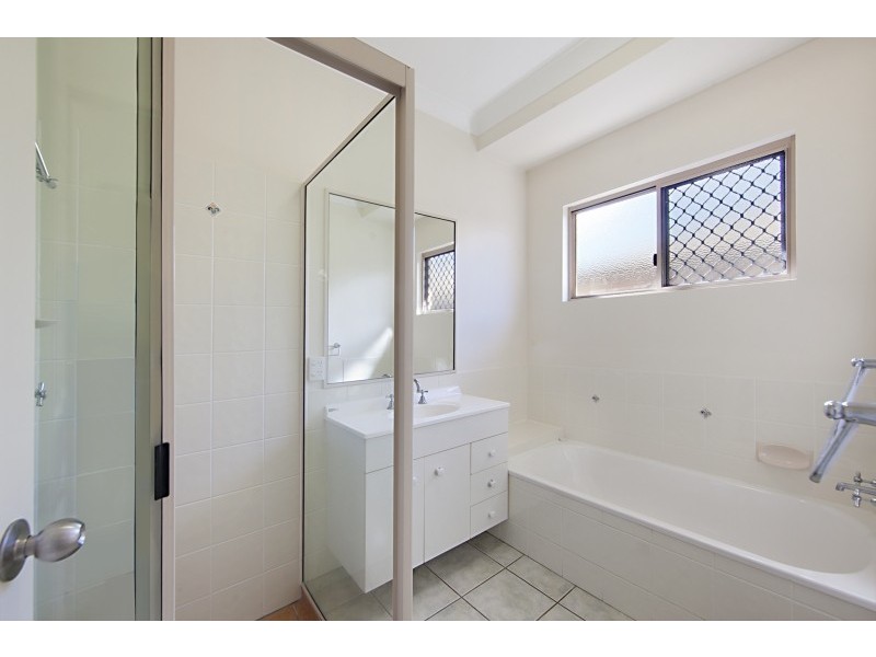 27 Gardenia Avenue, Kirwan QLD 4817