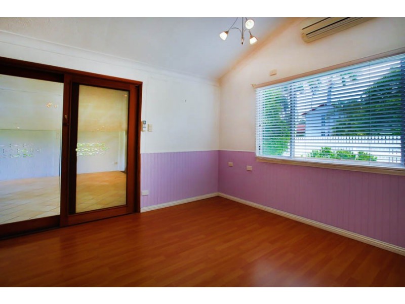 18 Wood Street, Mundingburra QLD 4812