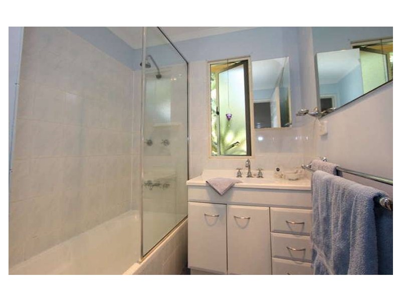 18 Wood Street, Mundingburra QLD 4812