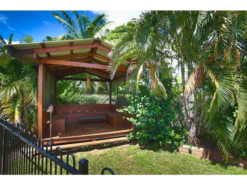 18 Wood Street, Mundingburra QLD 4812