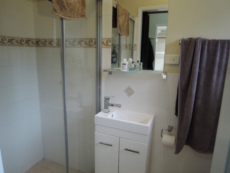 73 Dunlop Street, Kelso QLD 4815