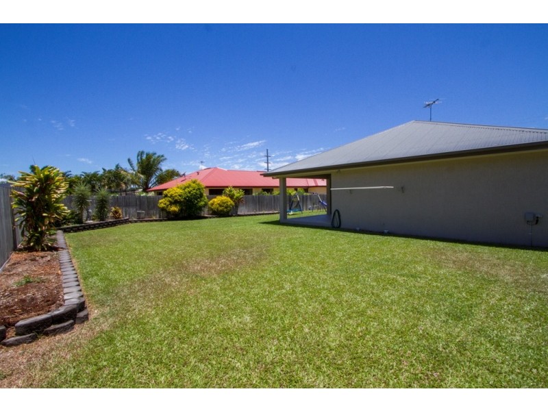 37 Thorn Street, Mount Louisa QLD 4814