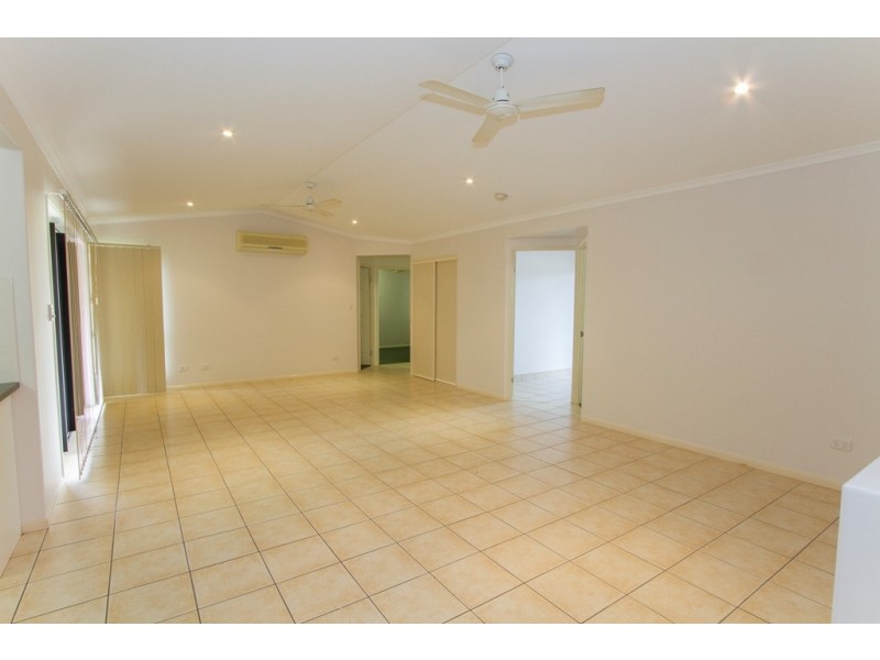 34 Thorn Street, Mount Louisa QLD 4814