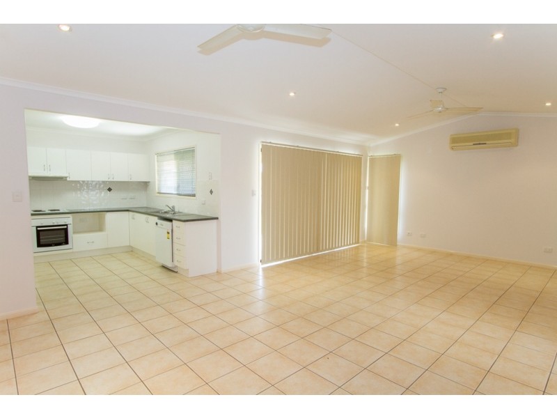 34 Thorn Street, Mount Louisa QLD 4814