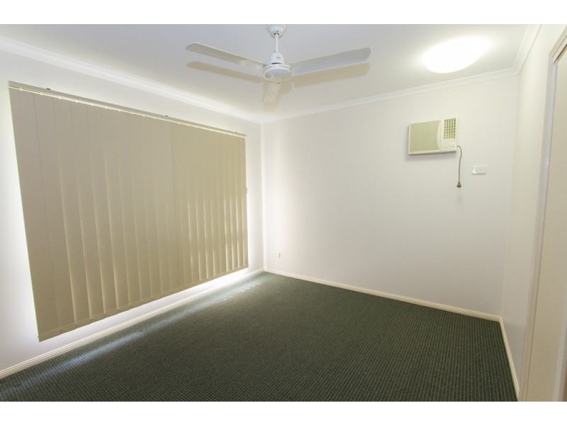 34 Thorn Street, Mount Louisa QLD 4814