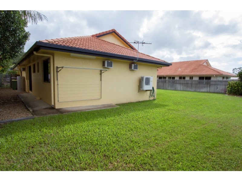 34 Thorn Street, Mount Louisa QLD 4814