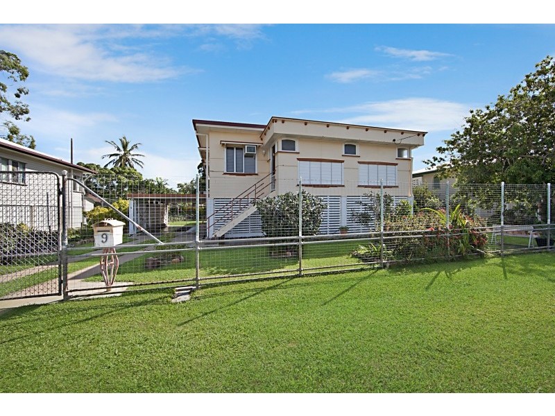 9 Ireland Street, Oonoonba QLD 4811