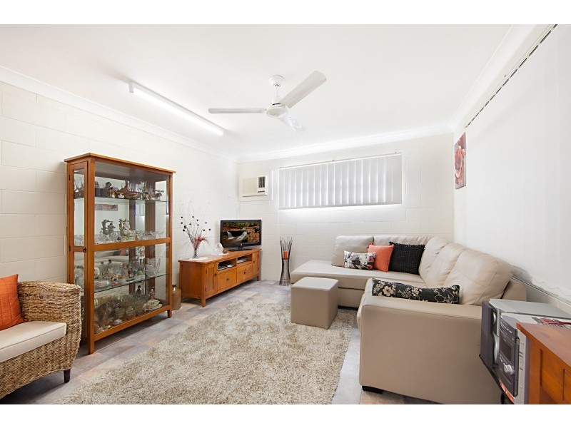 9 Ireland Street, Oonoonba QLD 4811