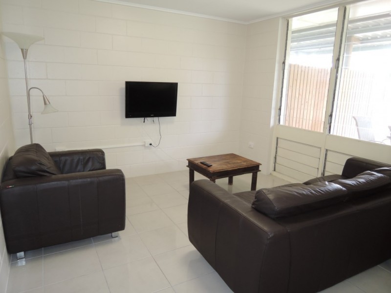 2/22 Palmerston Street, Pimlico QLD 4812