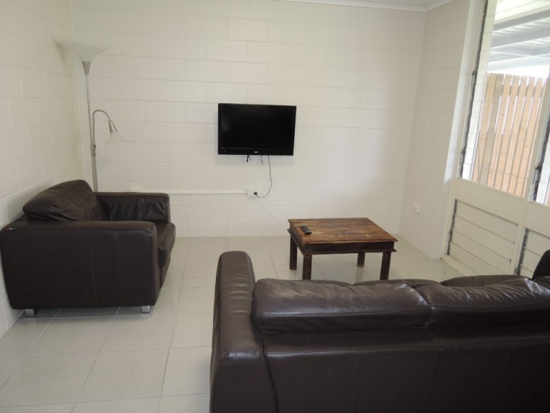 2/22 Palmerston Street, Pimlico QLD 4812