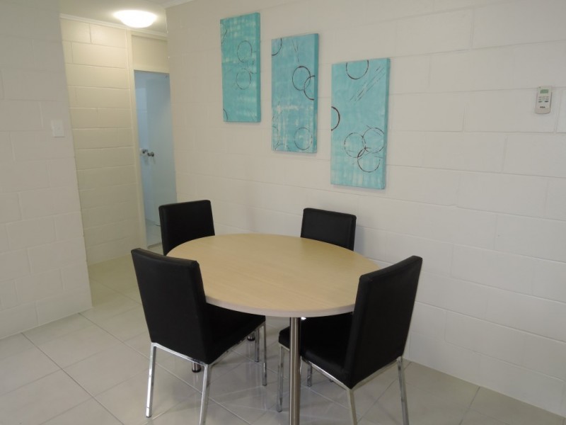 2/22 Palmerston Street, Pimlico QLD 4812