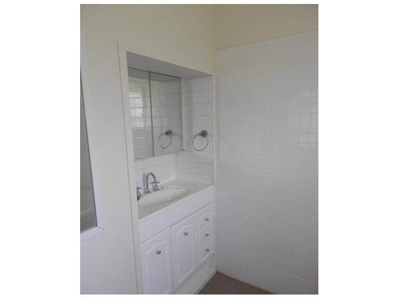 35 Ninth Ave, Railway Estate QLD 4810