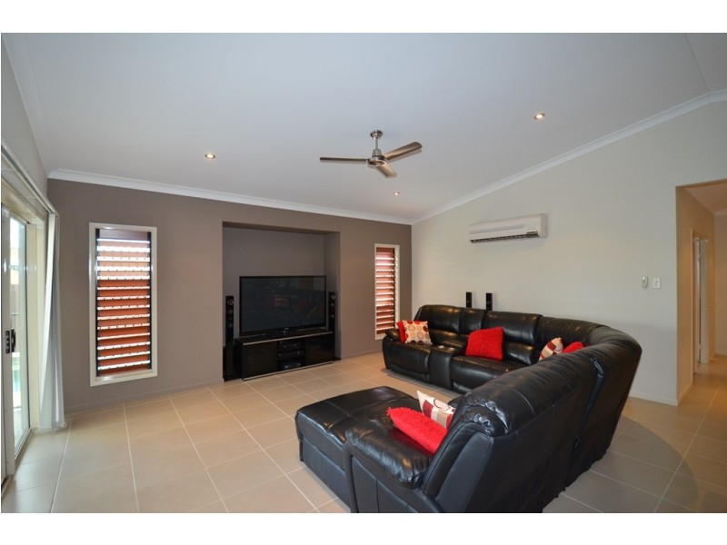 13 Petrie Way, Idalia QLD 4811