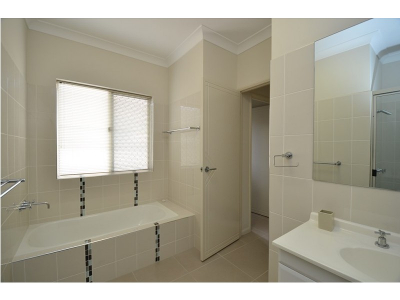 13 Petrie Way, Idalia QLD 4811