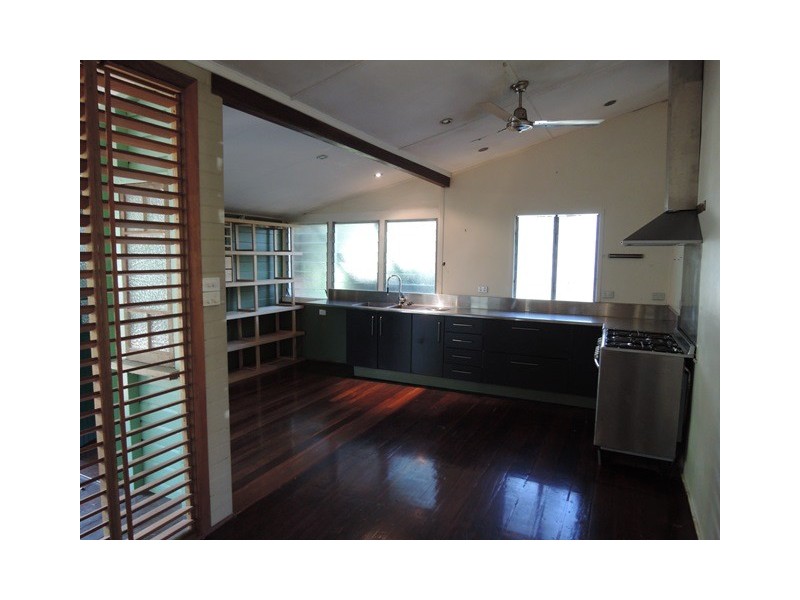 51 Bell Street, South Townsville QLD 4810