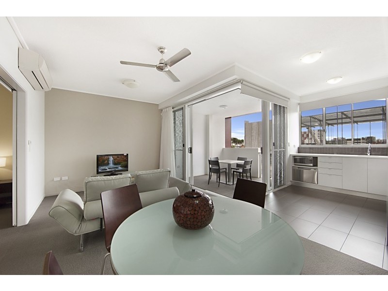 2/2-4 Kingsway Place, Townsville City QLD 4810