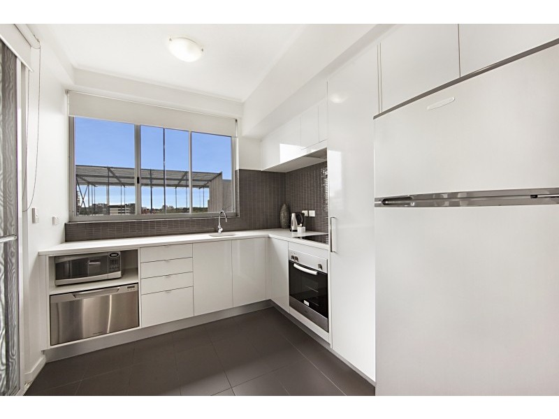 2/2-4 Kingsway Place, Townsville City QLD 4810