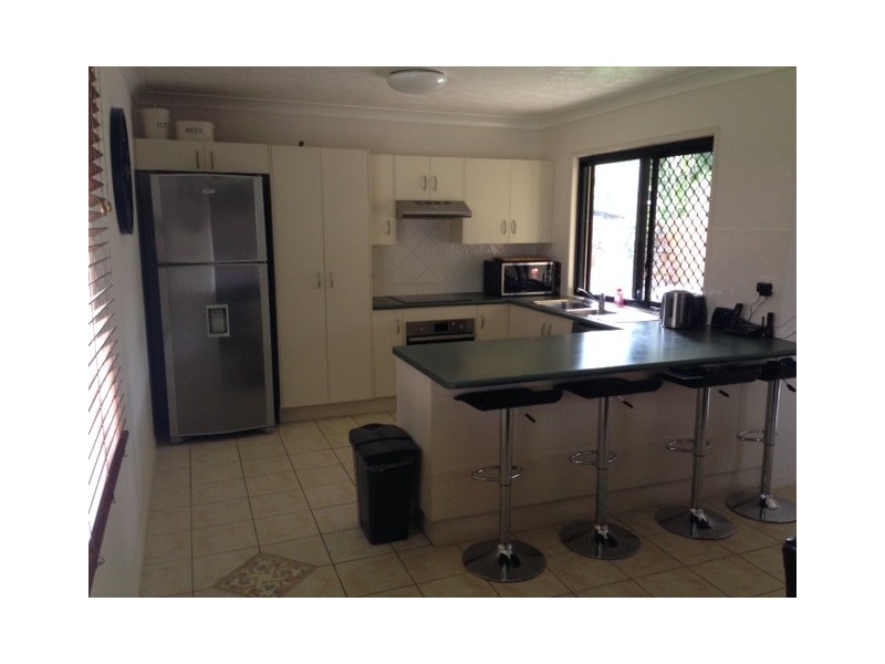 18 Squires Crescent, Kirwan QLD 4817