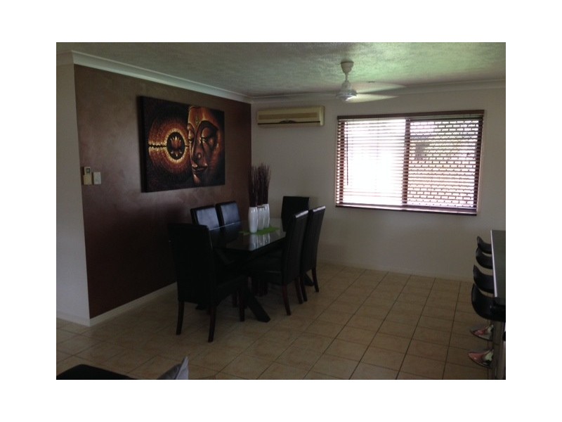 18 Squires Crescent, Kirwan QLD 4817