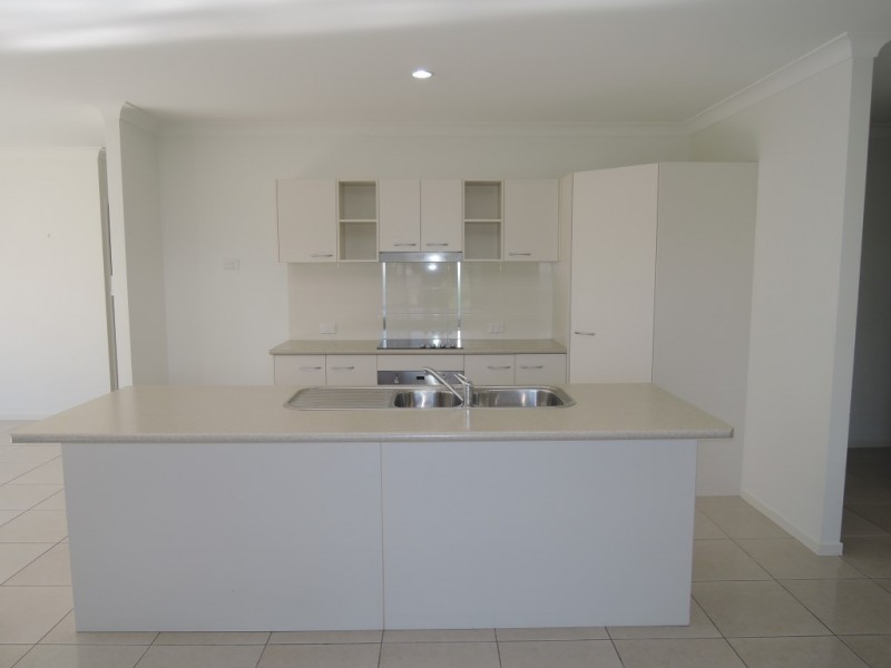 23 Deedes Crescent, Bushland Beach QLD 4818