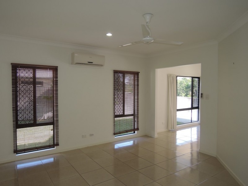 23 Deedes Crescent, Bushland Beach QLD 4818
