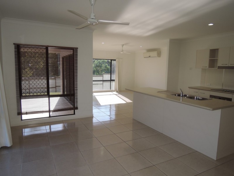 23 Deedes Crescent, Bushland Beach QLD 4818