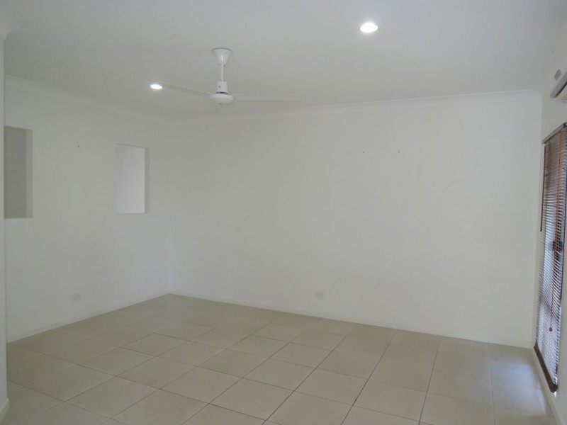 23 Deedes Crescent, Bushland Beach QLD 4818