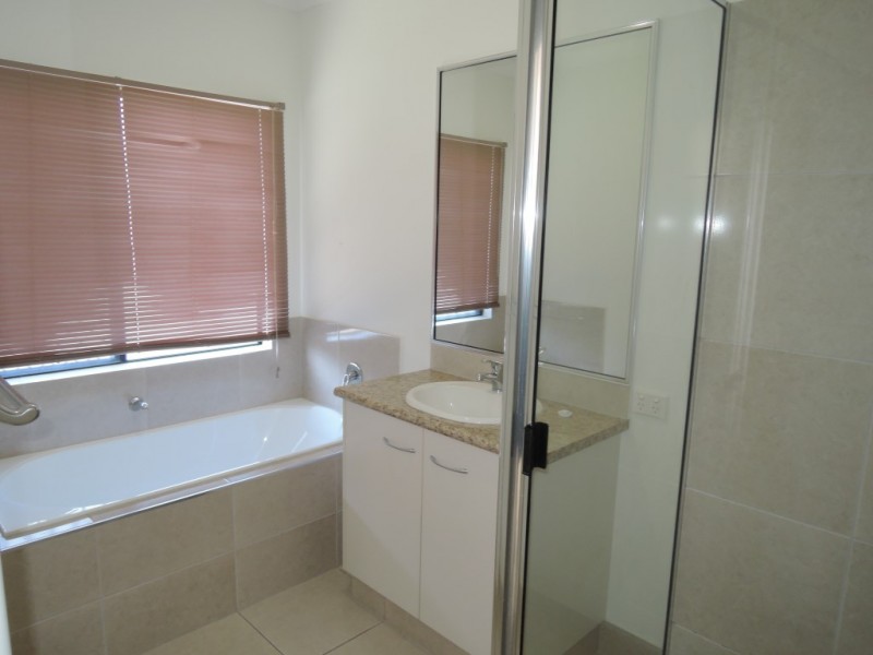 23 Deedes Crescent, Bushland Beach QLD 4818