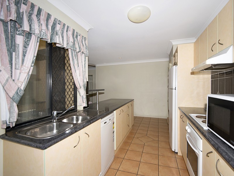 10 Crestbrook Drive, Mount Louisa QLD 4814