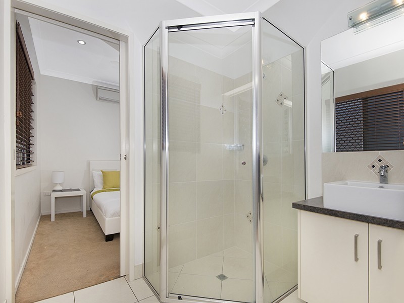 5 St Kilda Row, Douglas QLD 4814