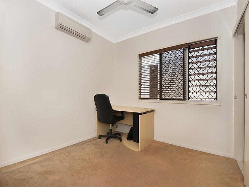 5 St Kilda Row, Douglas QLD 4814