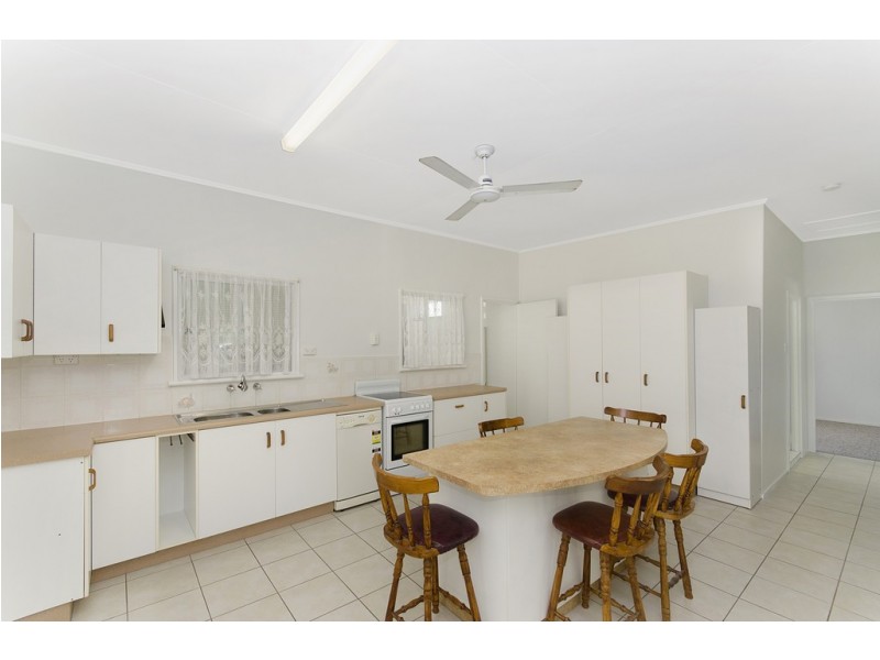240 Bayswater Road, Currajong QLD 4812