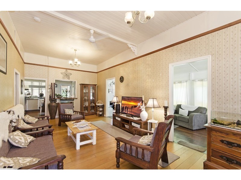 5 Fifth Avenue, South Townsville QLD 4810