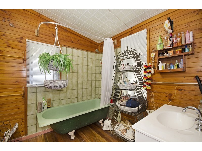 5 Fifth Avenue, South Townsville QLD 4810