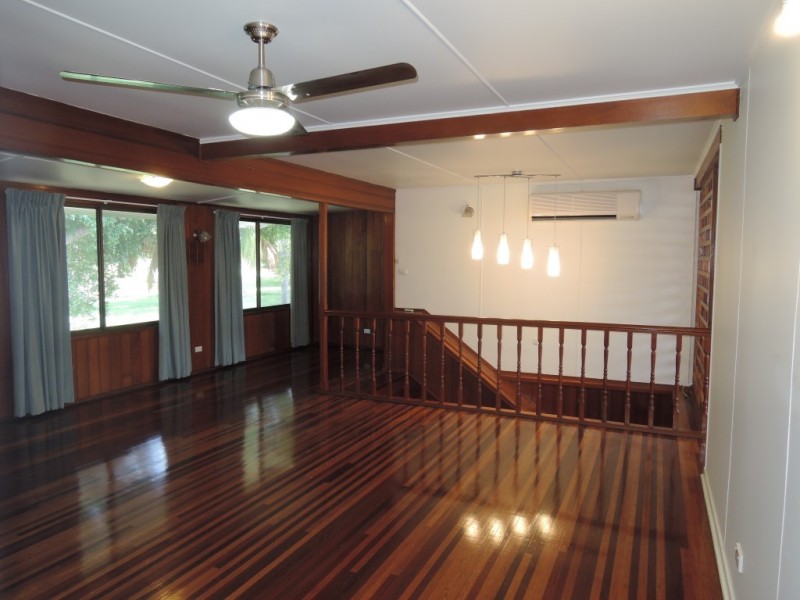 10 TURNER STREET, Pimlico QLD 4812