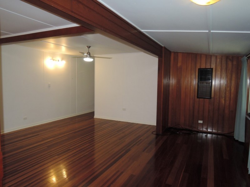 10 TURNER STREET, Pimlico QLD 4812