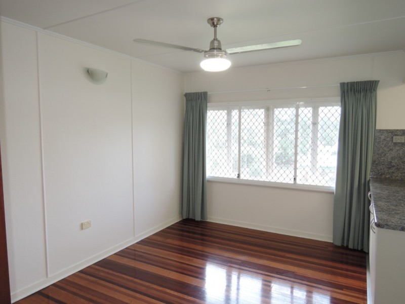 10 TURNER STREET, Pimlico QLD 4812