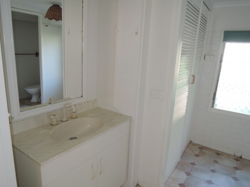 10 TURNER STREET, Pimlico QLD 4812