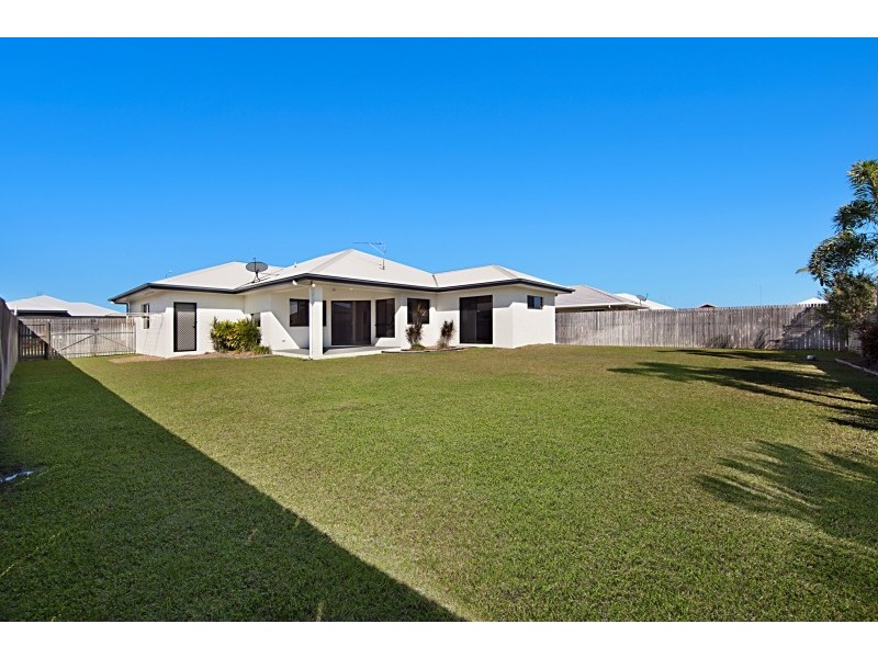 11 Ningaloo Crescent, Burdell QLD 4818