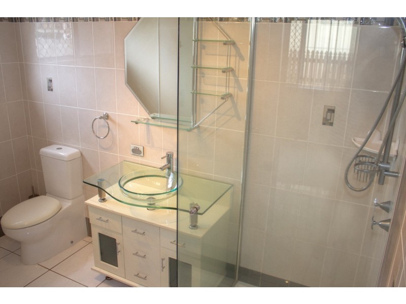 19 Gill Street, Kirwan QLD 4817