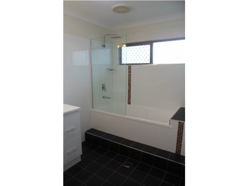 233 Stuart Drive, Wulguru QLD 4811