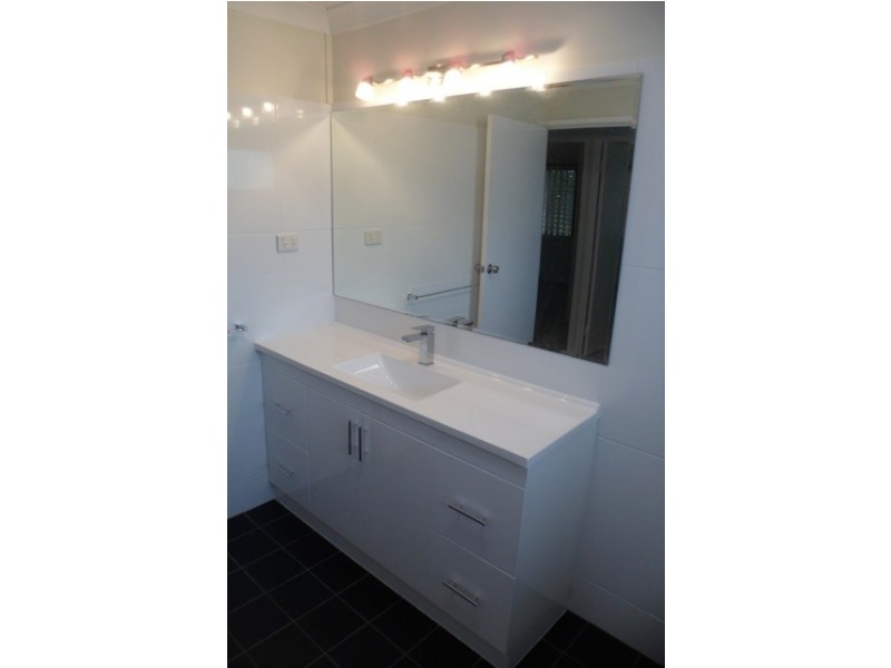 233 Stuart Drive, Wulguru QLD 4811