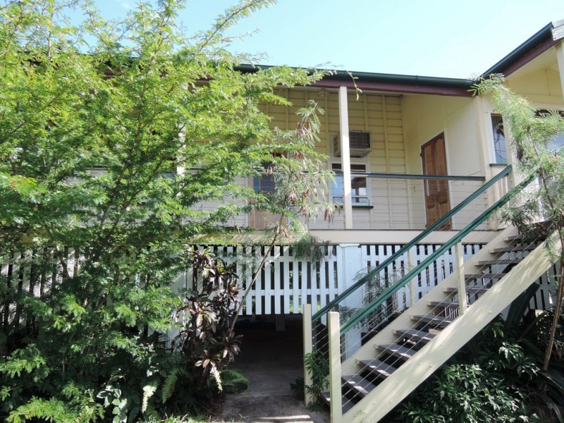 35 Davidson Street, South Townsville QLD 4810