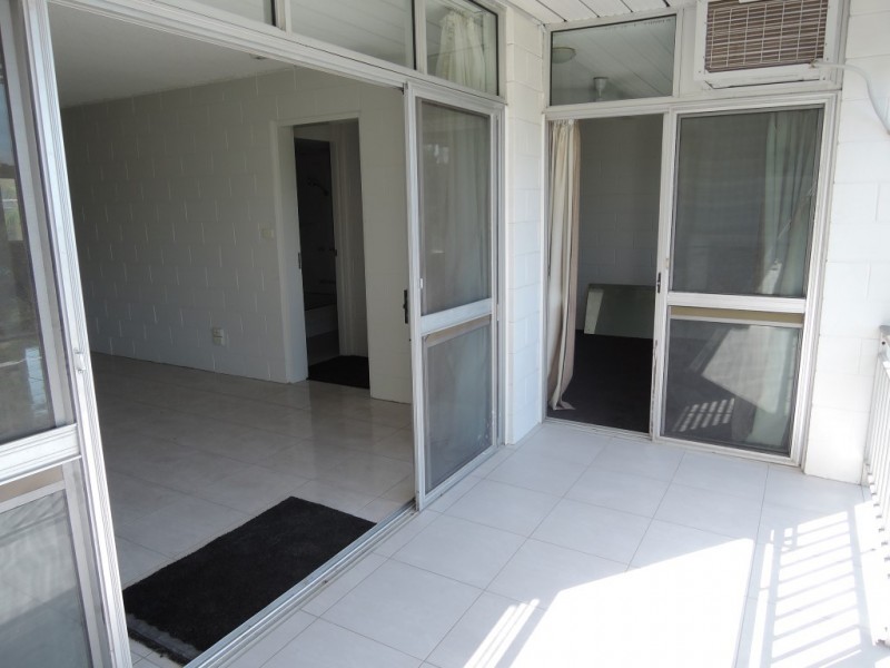 11/33 The Strand, North Ward QLD 4810