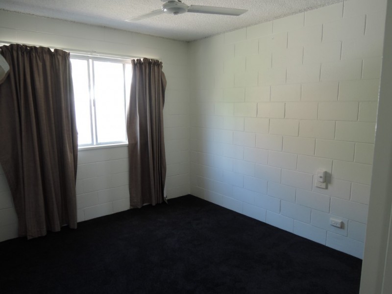 11/33 The Strand, North Ward QLD 4810