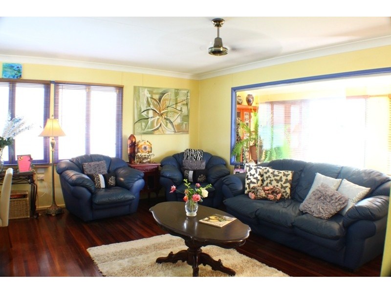 16 Poinciana Street, Cranbrook QLD 4814