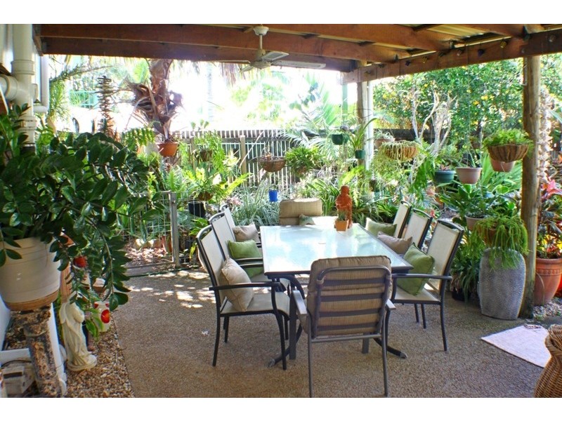 16 Poinciana Street, Cranbrook QLD 4814