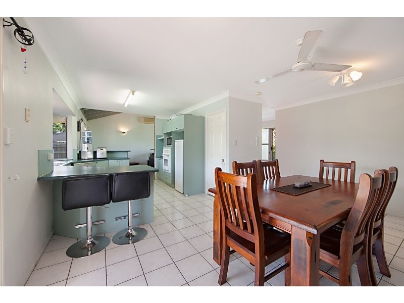 25 Chiquita Ave, Rasmussen QLD 4815