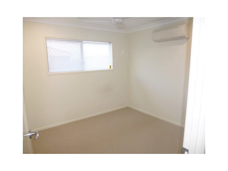 25 Bookara Gum Crescent, Mount Low QLD 4818