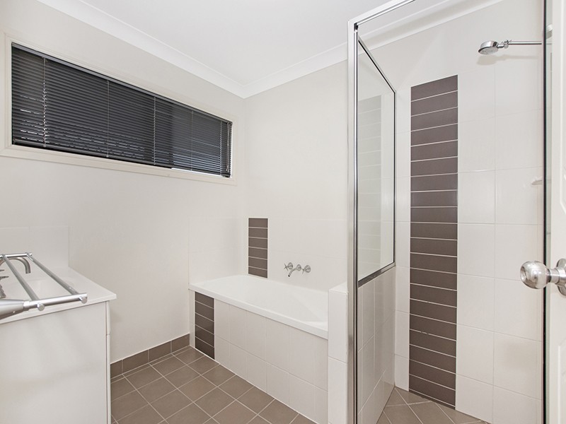 64 Woodwark Dr, Bushland Beach QLD 4818